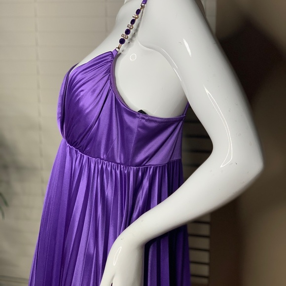 Purple Dress very beautiful Size Large Wear it once - Picture 5 of 10